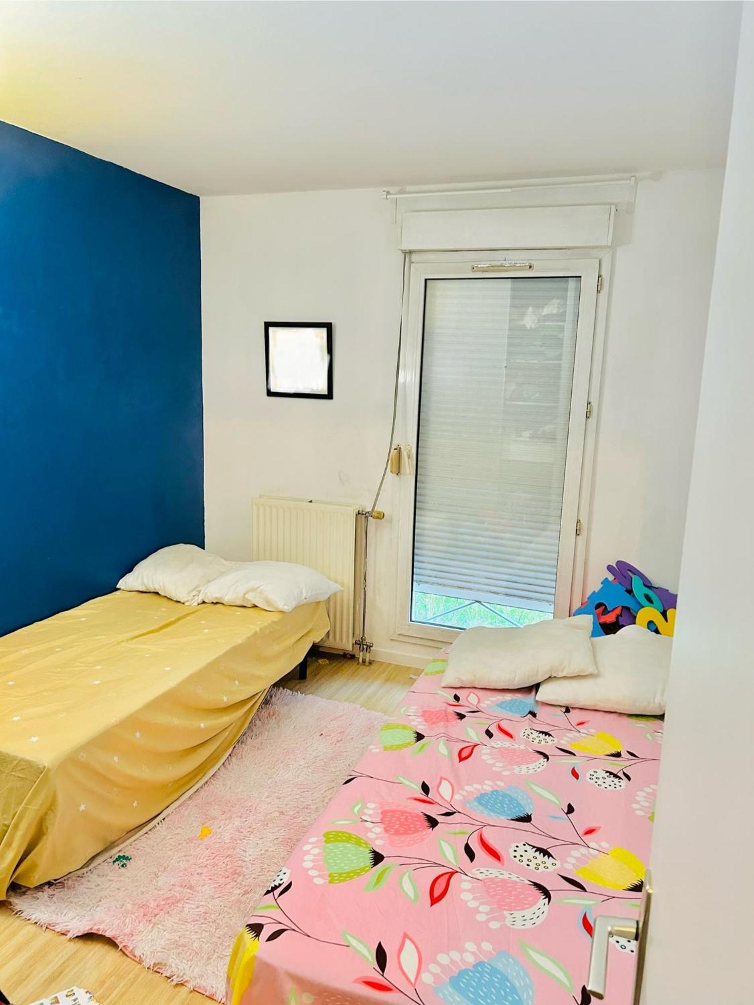 Apartmán Niti Cergy Exteriér fotografie